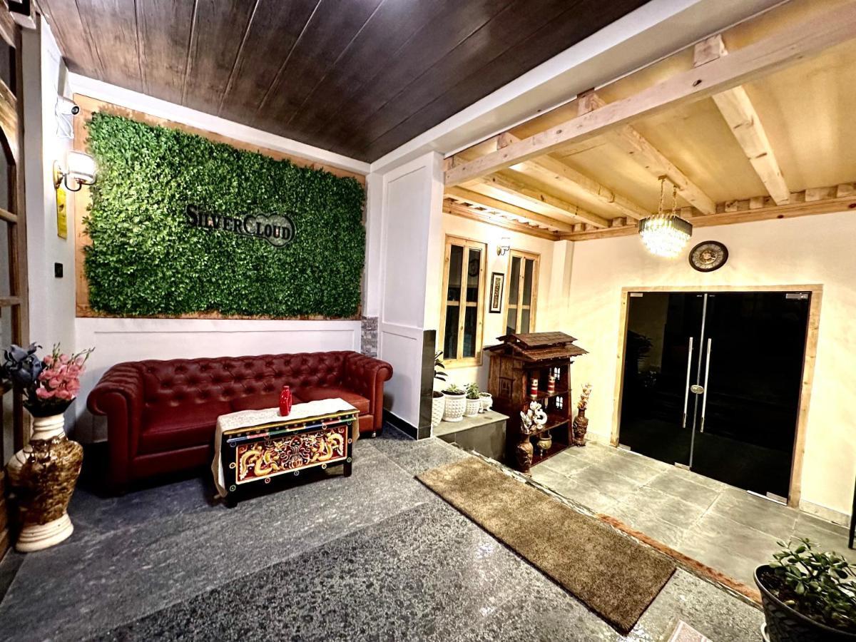 Silver Cloud Hotel パロ エクステリア 写真